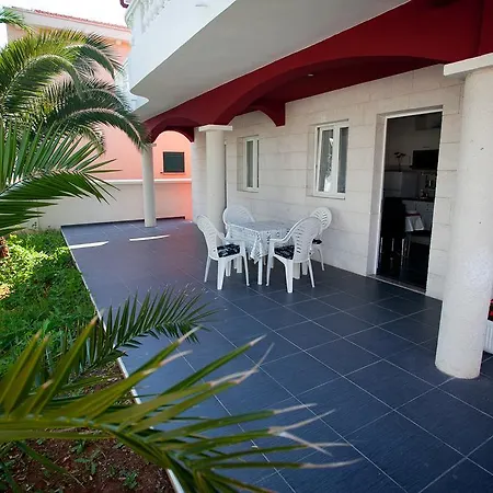 Appartement Natella *